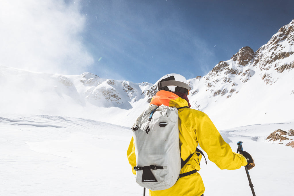 Team Wendy M-216 - w/ Princeton Tec Light & Superior Ventilation - Professional Ski Helmet