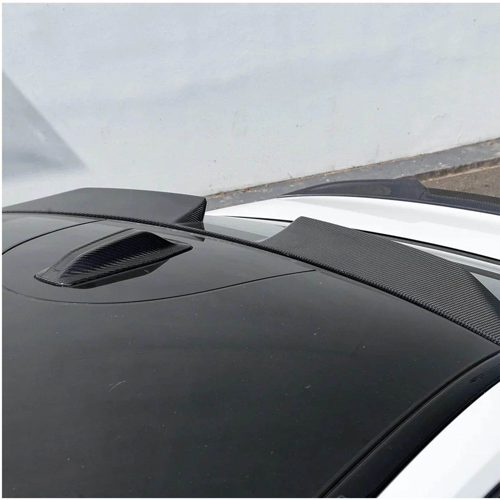 Pre-Preg Carbon Fiber SQ Style Rear Roof Spoiler for BMW G60 5 Series G90 M5