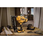 DEWALT DCN660D1 20V MAX* XR® 16 GA Angled Finish Nailer - Kit