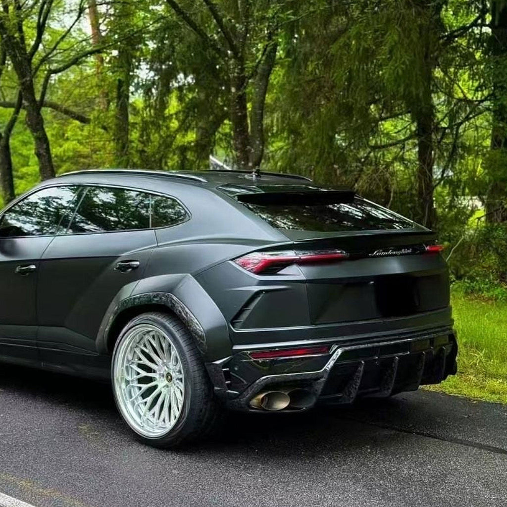 1016 Style Forged Carbon Fiber Rear Diffuser for Lamborghini Urus