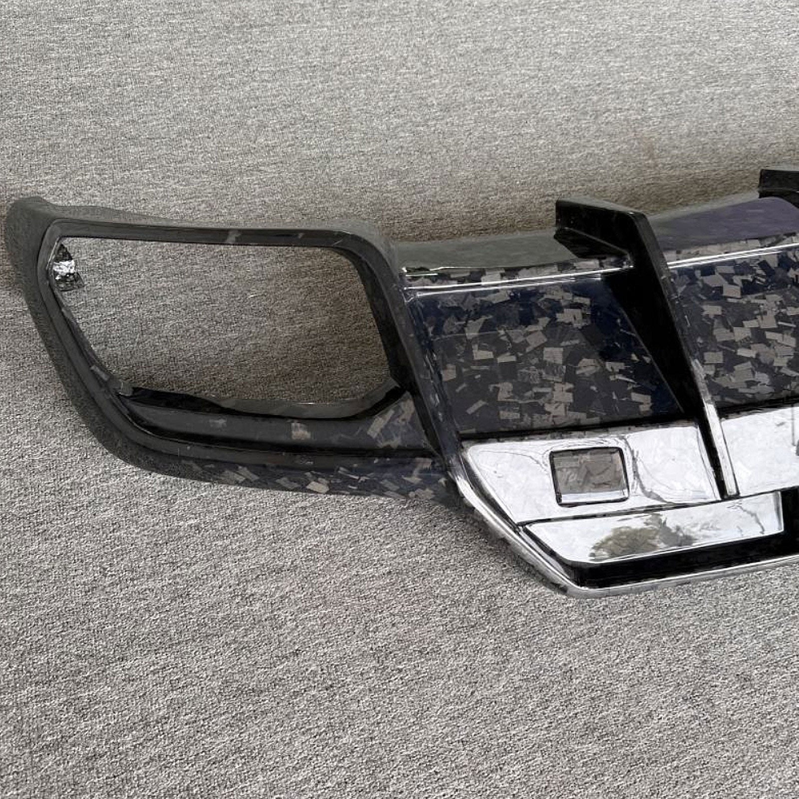 1016 Style Forged Carbon Fiber Rear Diffuser for Lamborghini Urus