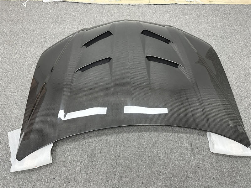 Lamborghini URUS MSY Style Carbon Fiber Hood 2018-2022