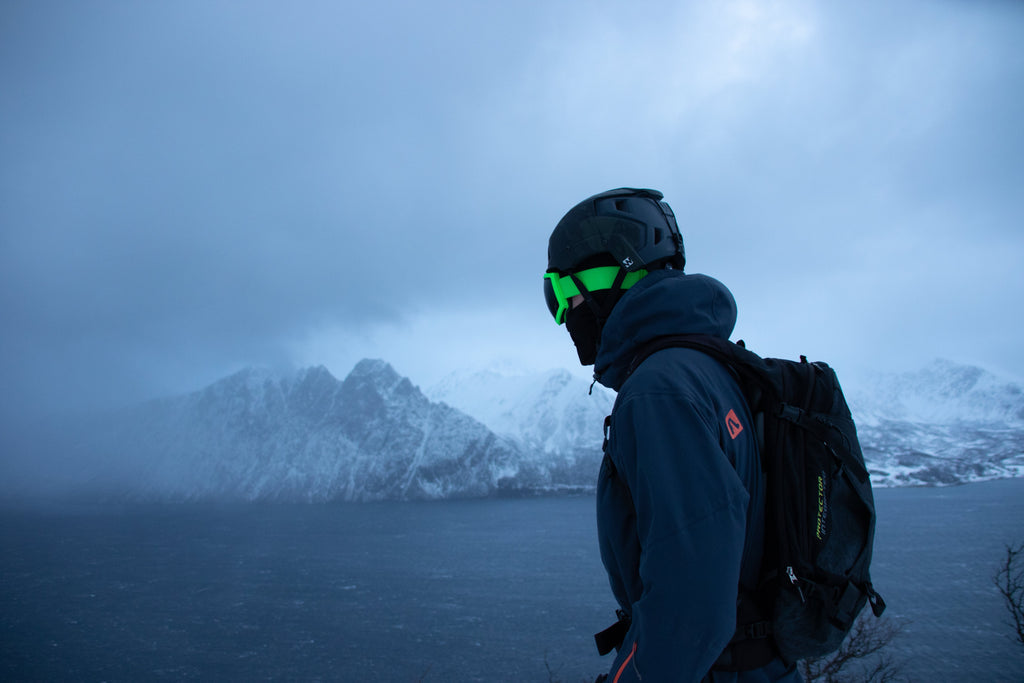 Team Wendy M-216 - w/ Princeton Tec Light & Superior Ventilation - Professional Ski Helmet