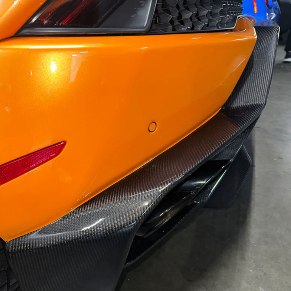 V Style Dry Carbon Fiber Rear Diffuser for Lamborghini Huracan LP 610