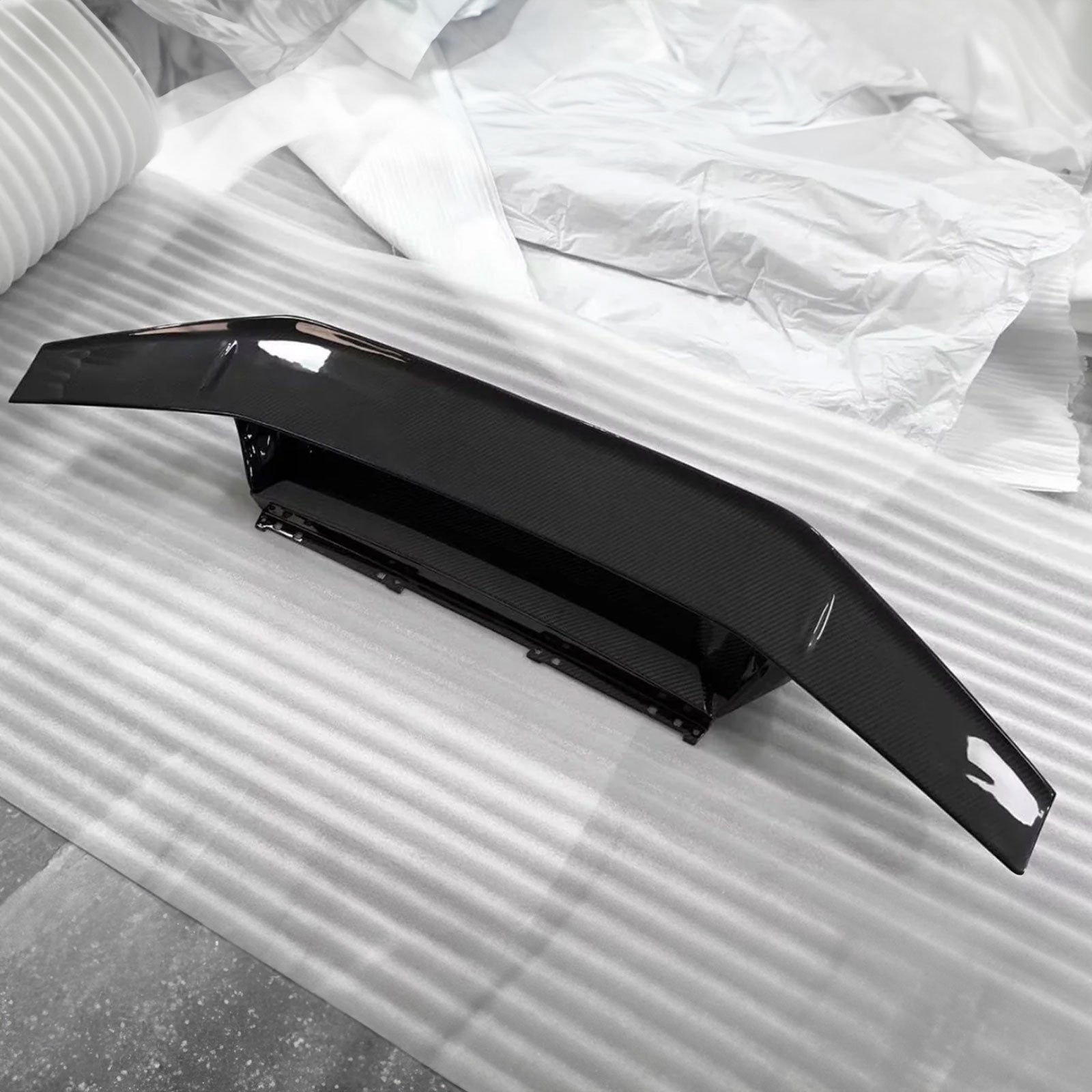 Tecnica Style Carbon Fiber Rear Spoiler Wing Base for Lamborghini Huracan EVO LP610 LP580