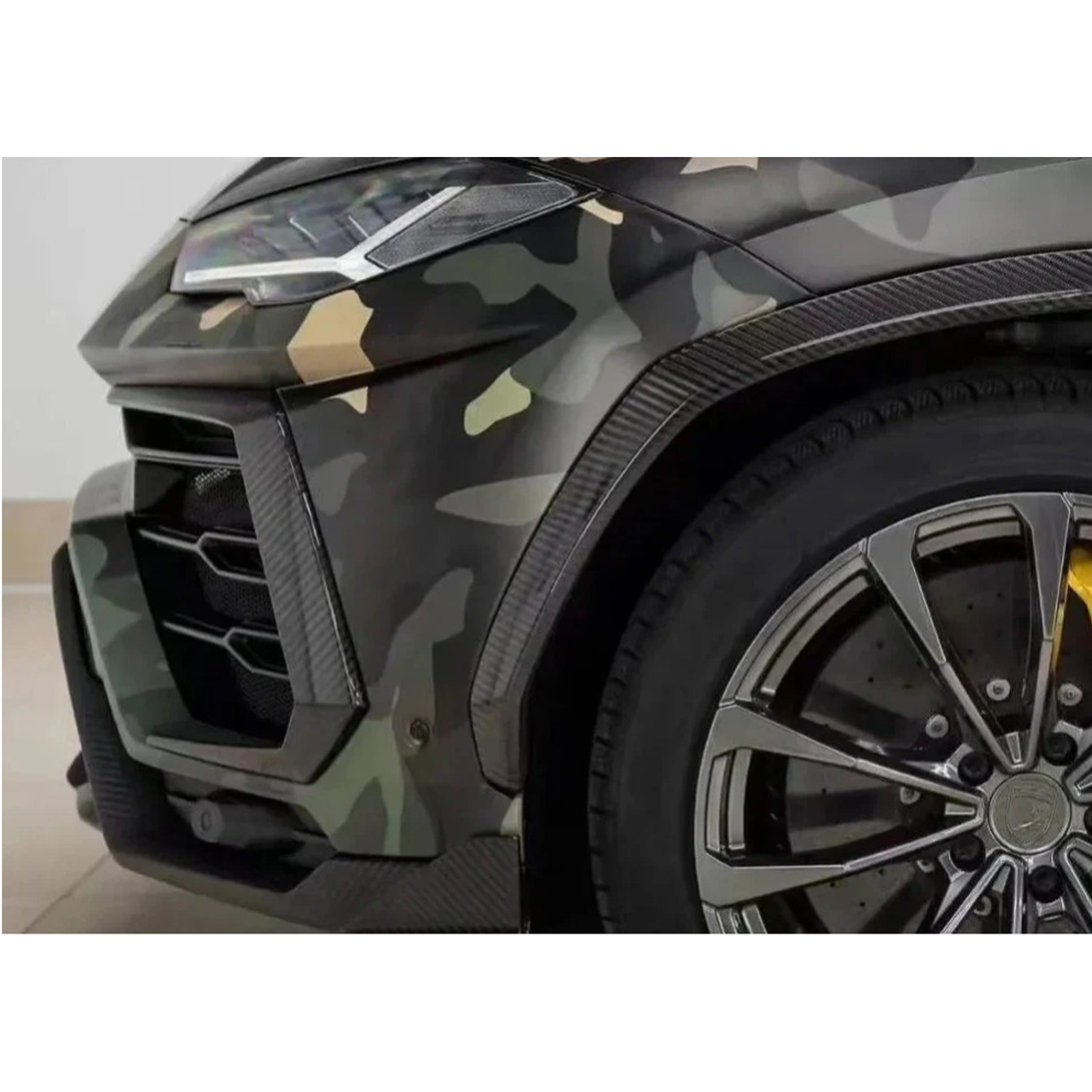 TC Style Dry Carbon Fiber Aero Body Kit for Lamborghini Urus