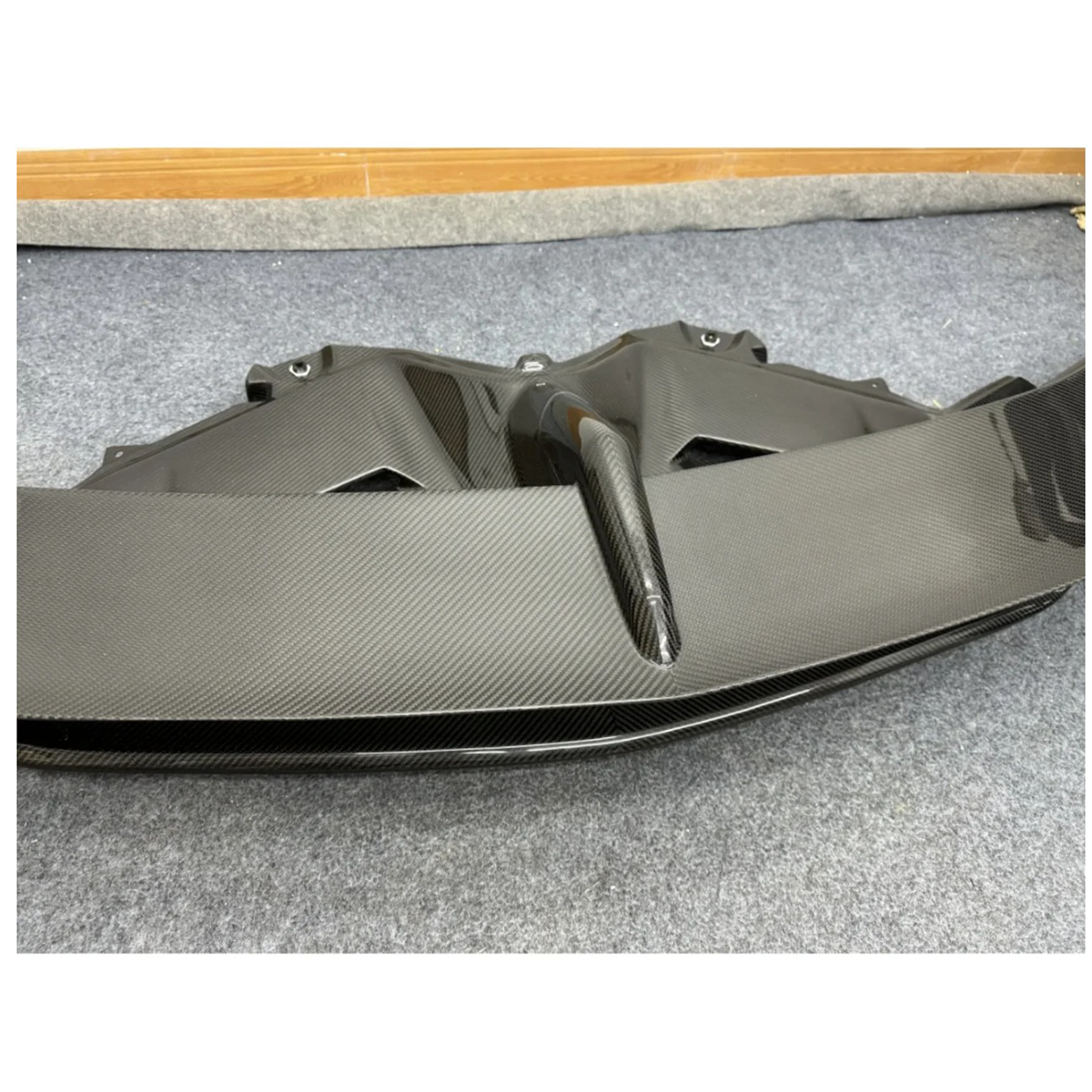 SVJ Style Dry Carbon Fiber Rear Wing with Base for Lamborghini Aventador LP700 LP750 SVJ