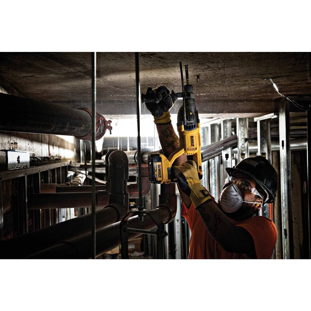 DEWALT DCH133B 20V MAX* XR Rotary Hammer Drill, D-Handle, 1-Inch, Tool Only