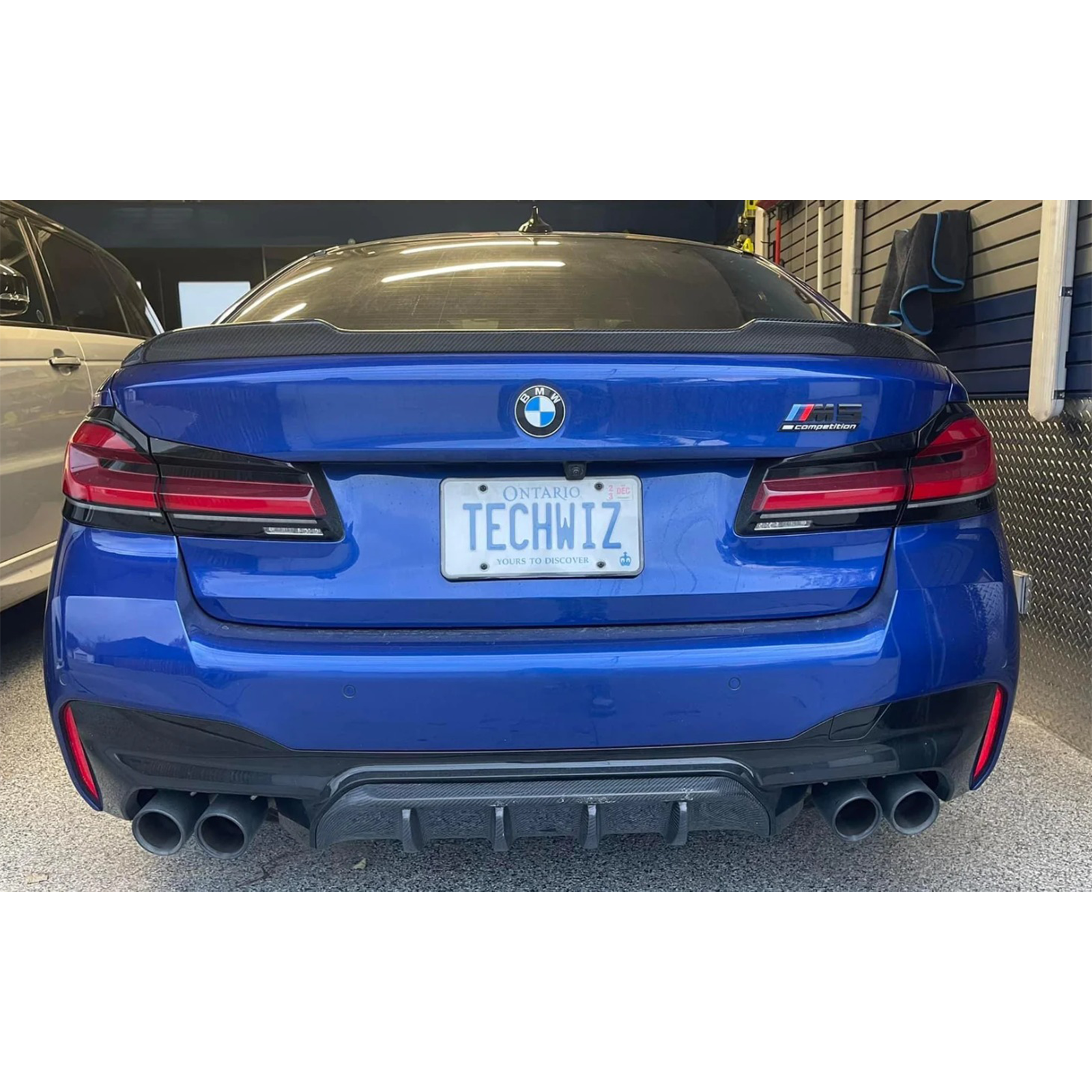 M Performance Style Carbon Fiber Rear Diffuser for BMW F90 M5
