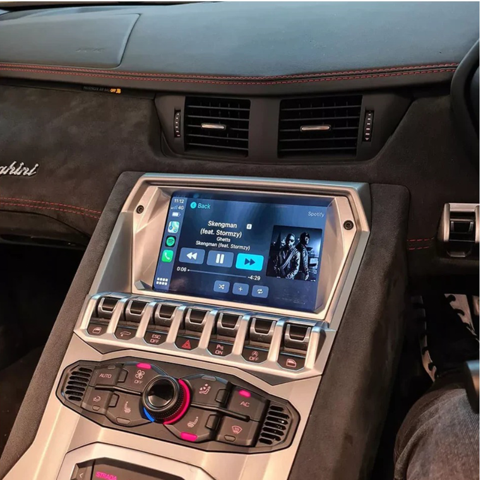 Apple CarPlay & Android Auto Retrofit Head Unit for Lamborghini Urus