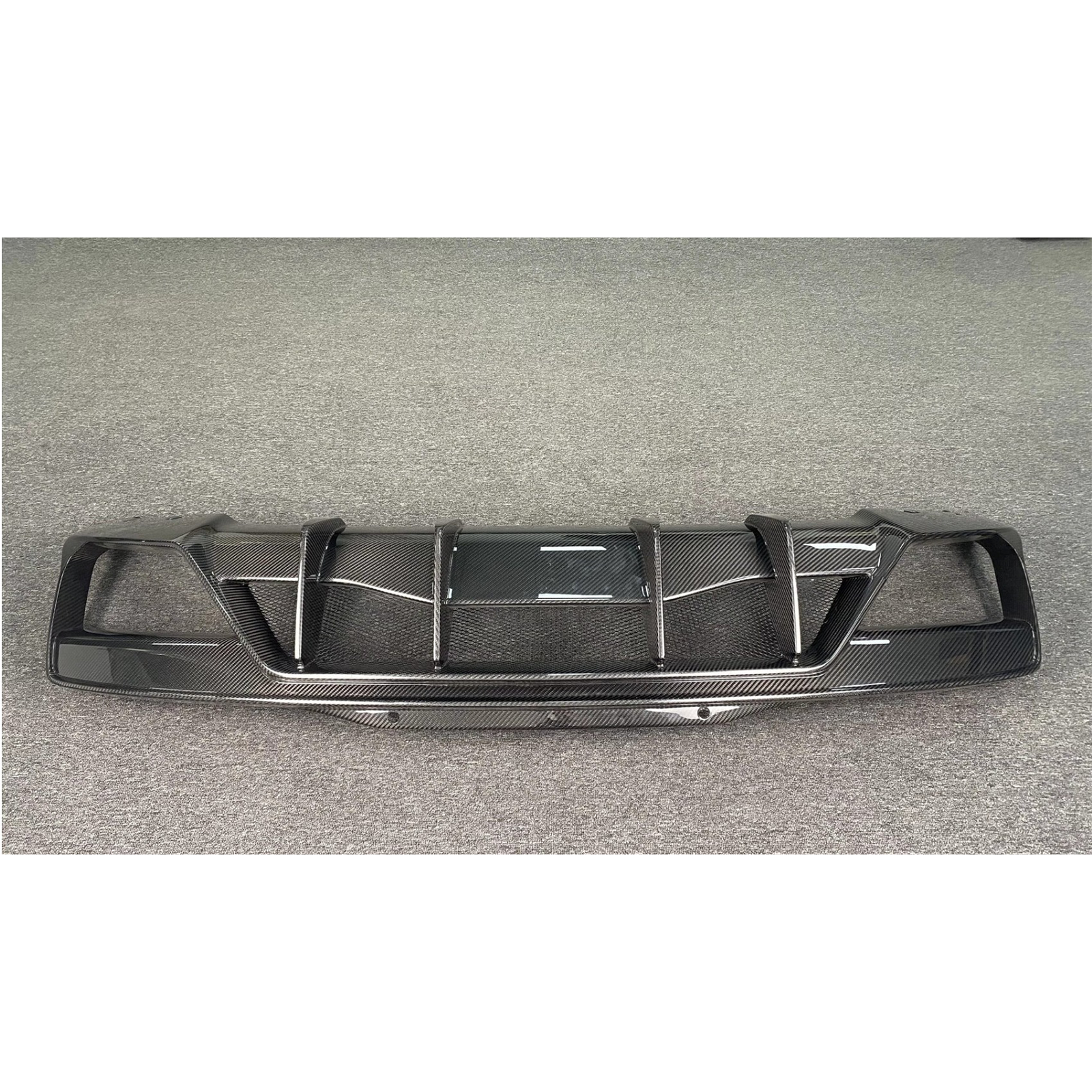 AD Style Dry Carbon Fiber Rear Diffuser for Chevrolet Corvette C8